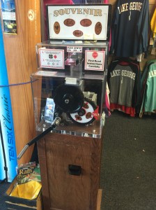 Rileys at the Lake Machine 01