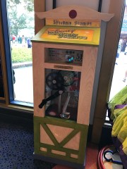 once-upon-a-toy-store-machine-03